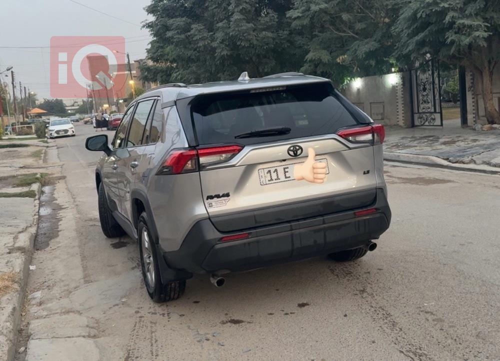 تۆیۆتا ڕاڤ 4